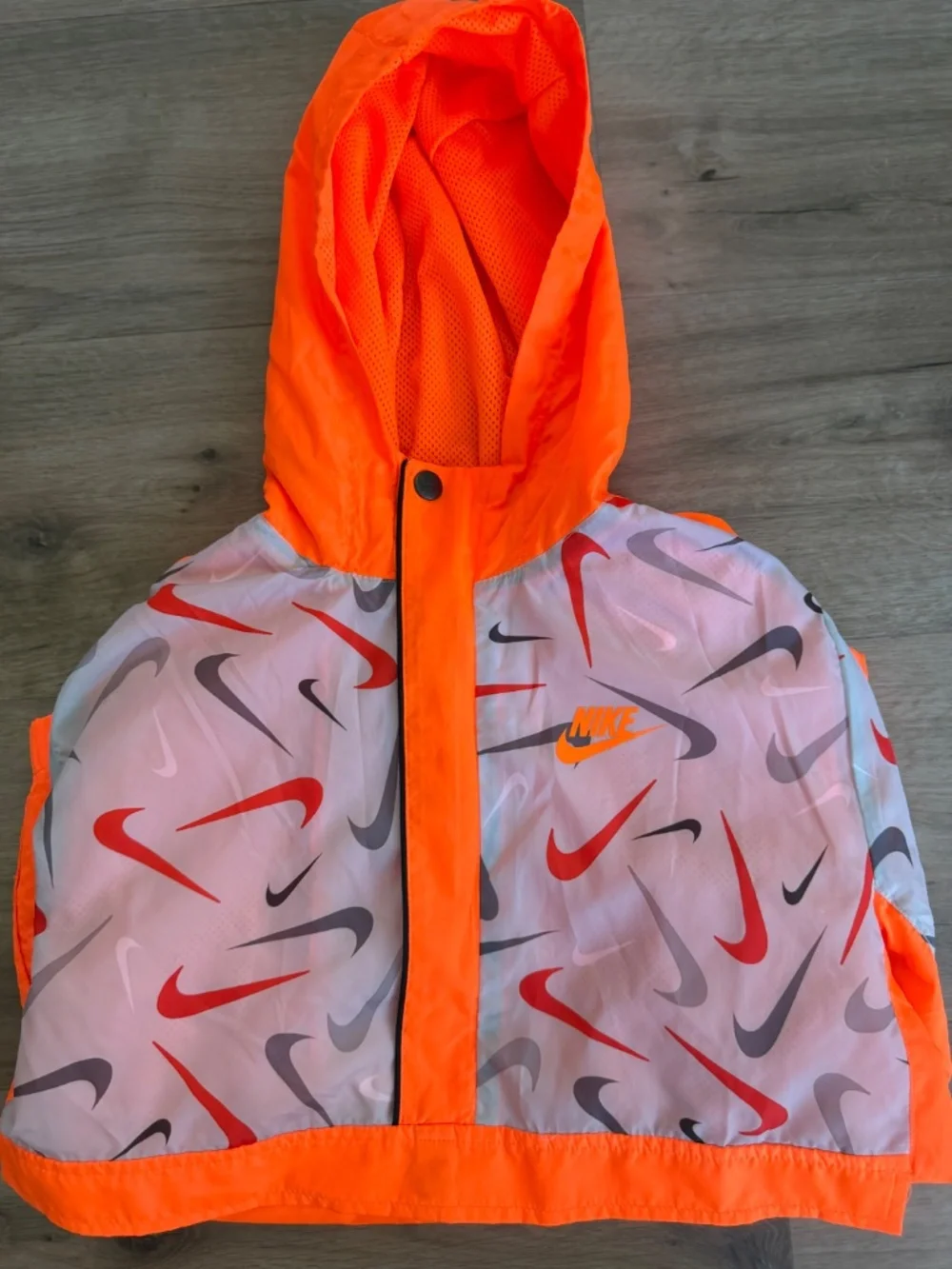 Nike boys windbreaker jacket size large
